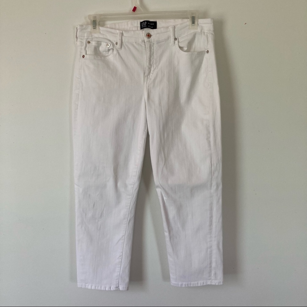 Gap White Jeans Sz 32 x 36